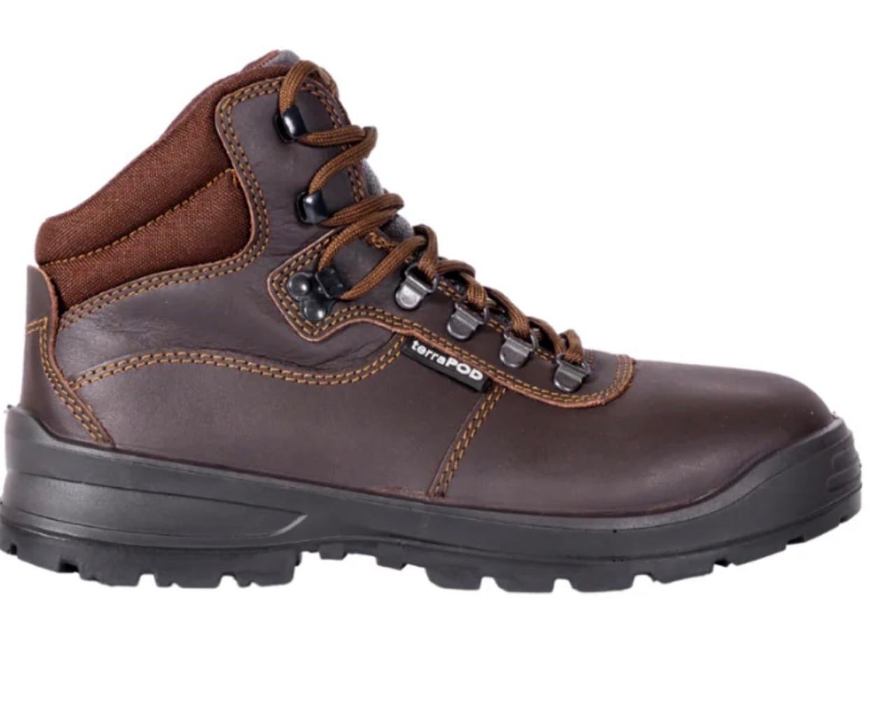 The Magnificent Men's Leather Utility Boot by terraPOD